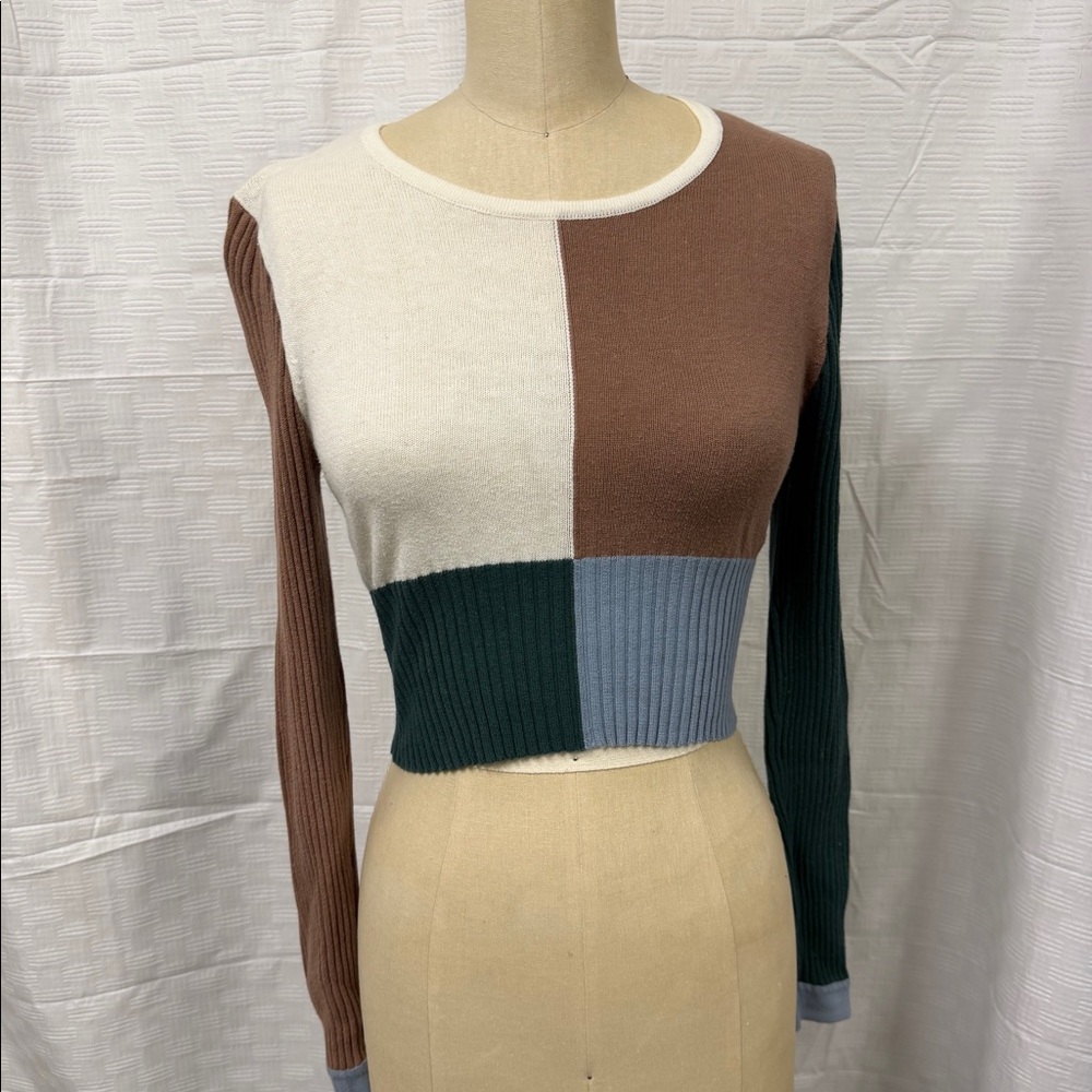 Fitted sweater blocked